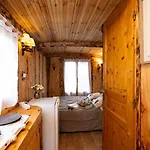 3 Etoiles - Eeeggh Bagneaux-sur-Loing