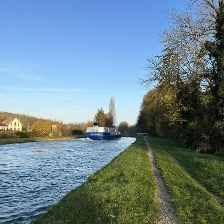 3 Etoiles - Eeeggh * Bagneaux-sur-Loing